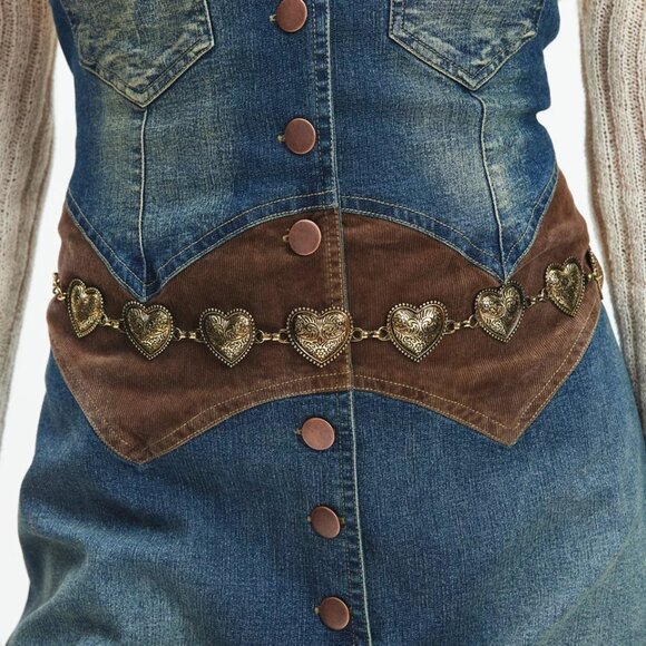 Urban Outfitters Accessories - NWT Urban Outfitters Western Heart Gold Chain Belt